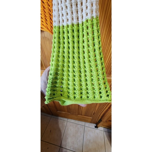 Knit crop sweater size large - Picture 5 of 10